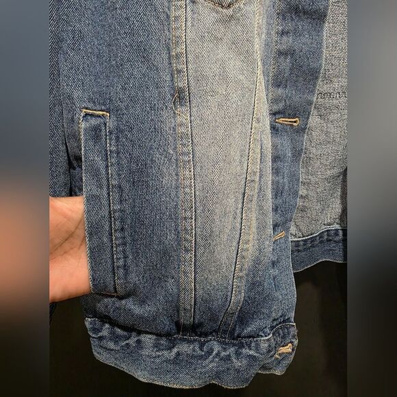 KISS Band Woman Distressed Laces Grommet Stitched Jean Jacket Sz S - Picture 4 of 8